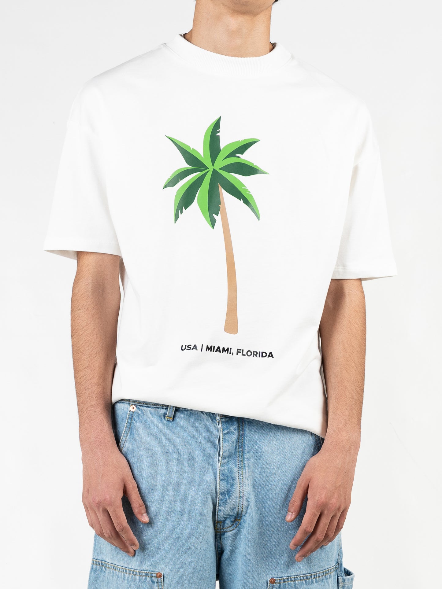 Tee Palm White