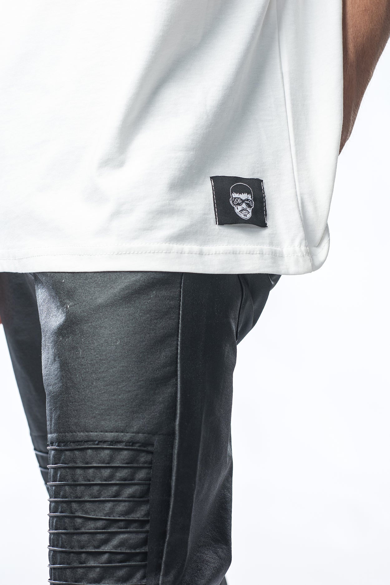 T-shirt bianca con stampa Demon