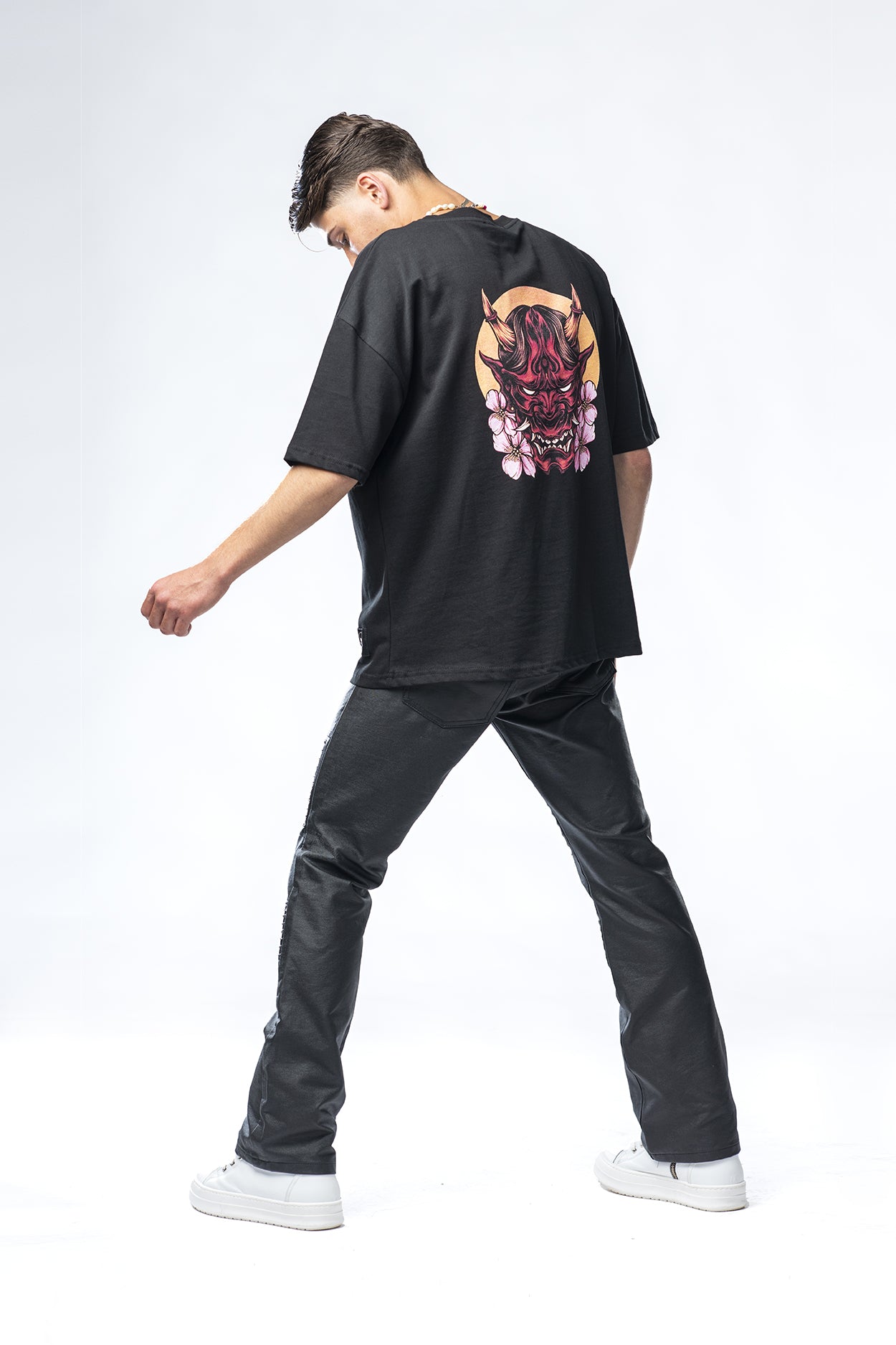 T-shirt nera con stampa Demon Effemme