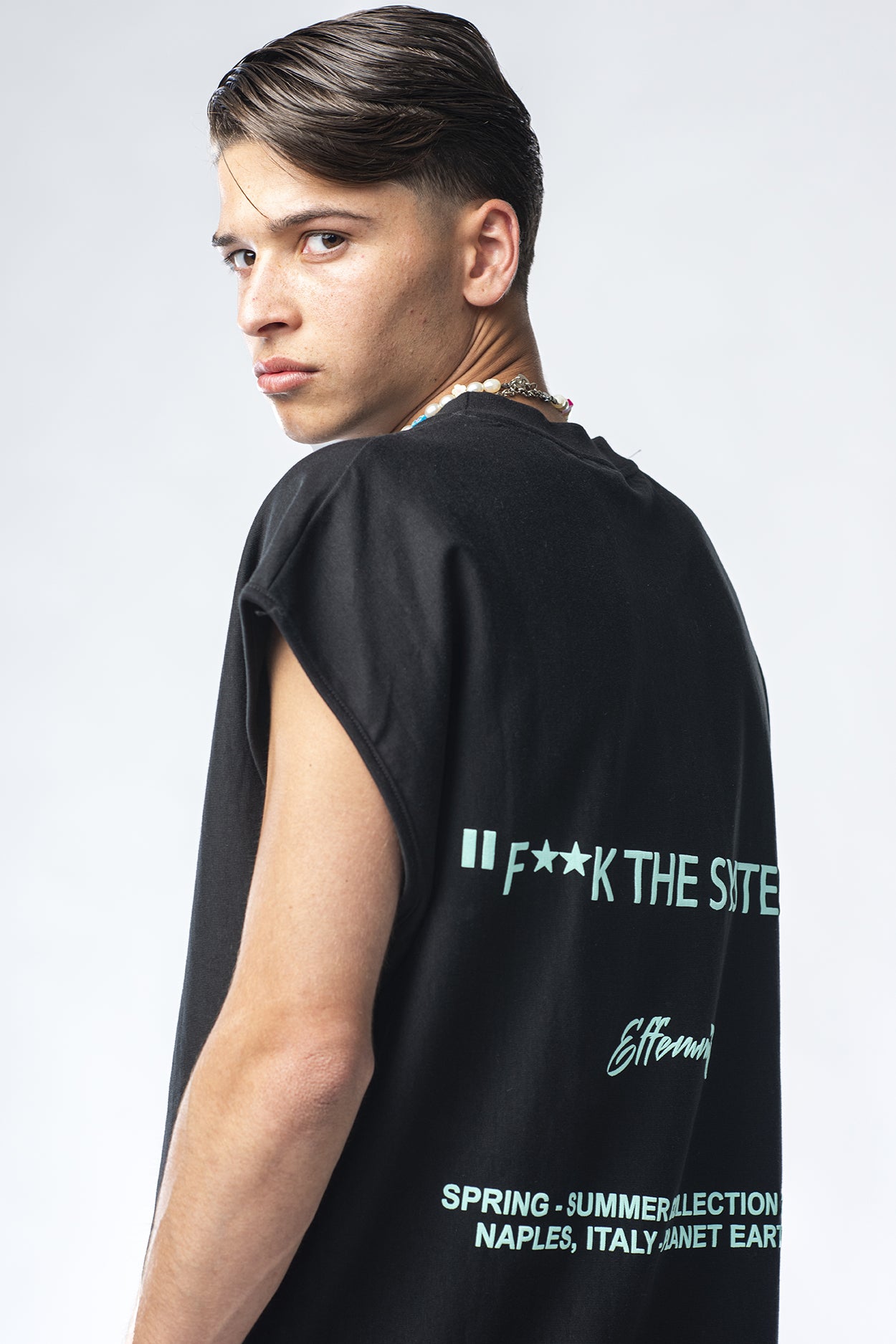 Camiseta negra con estampado Fuck the System Effemme