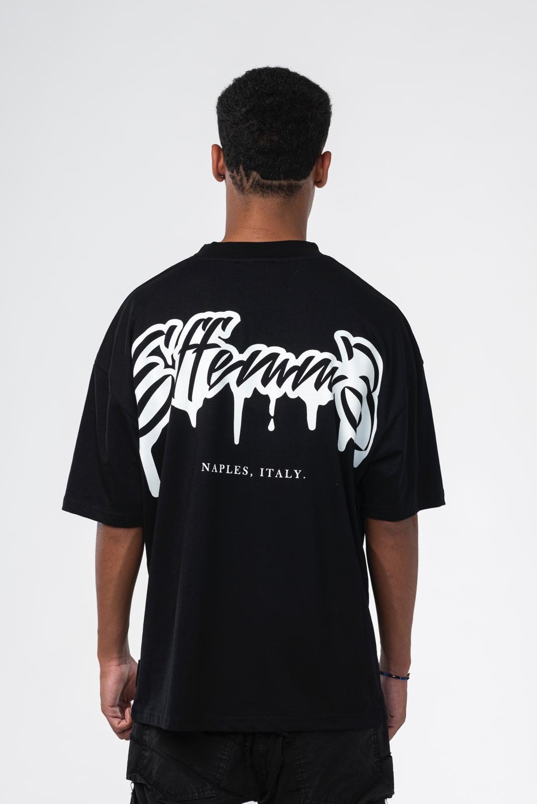 T-shirt nera con stampa Effemme sul retro