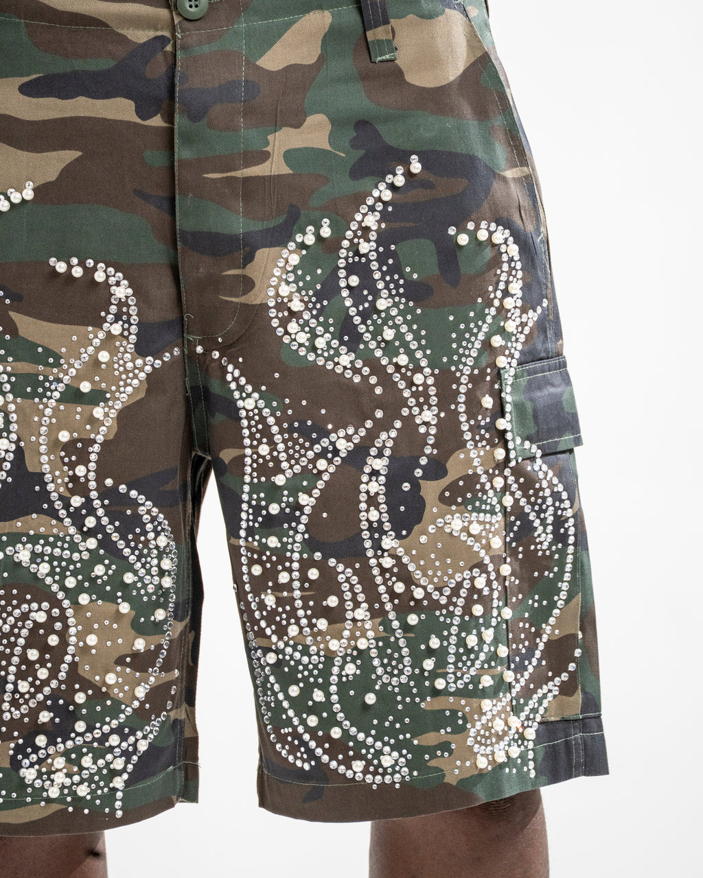 PEARLED CAMO SHORT