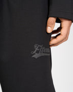 Pant Logo