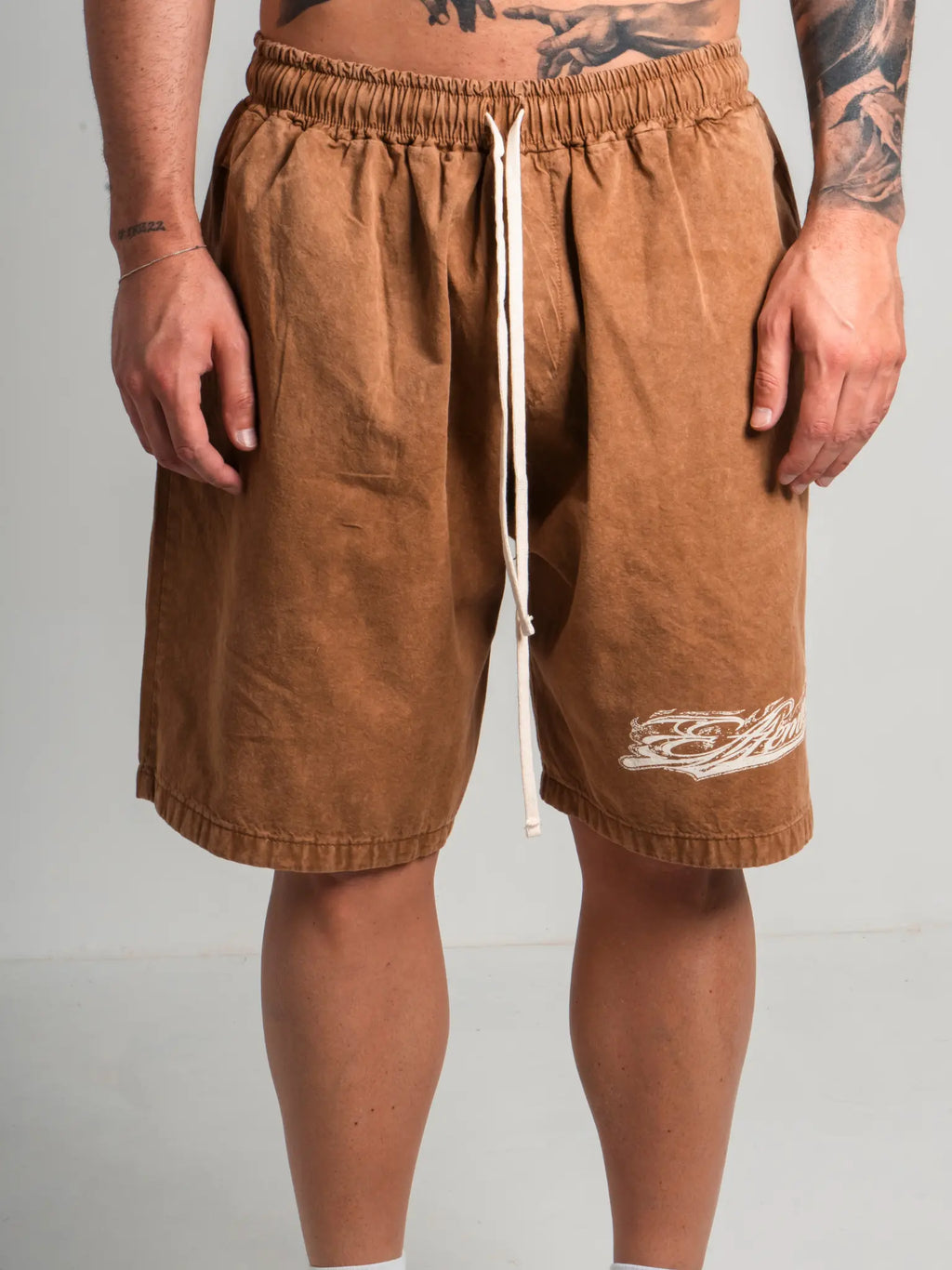 SHORT LOVE POWER BROWN