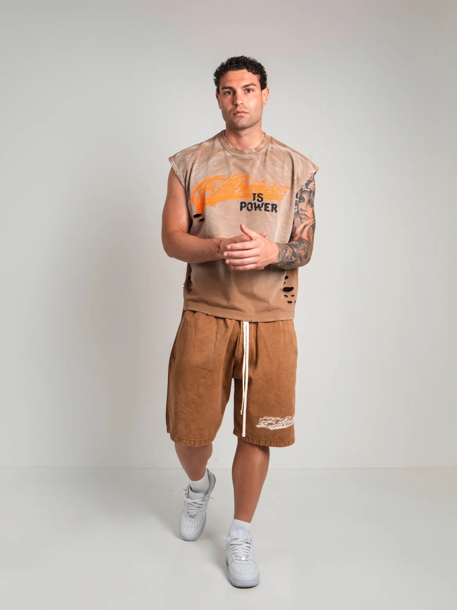 SHORT LOVE POWER BROWN
