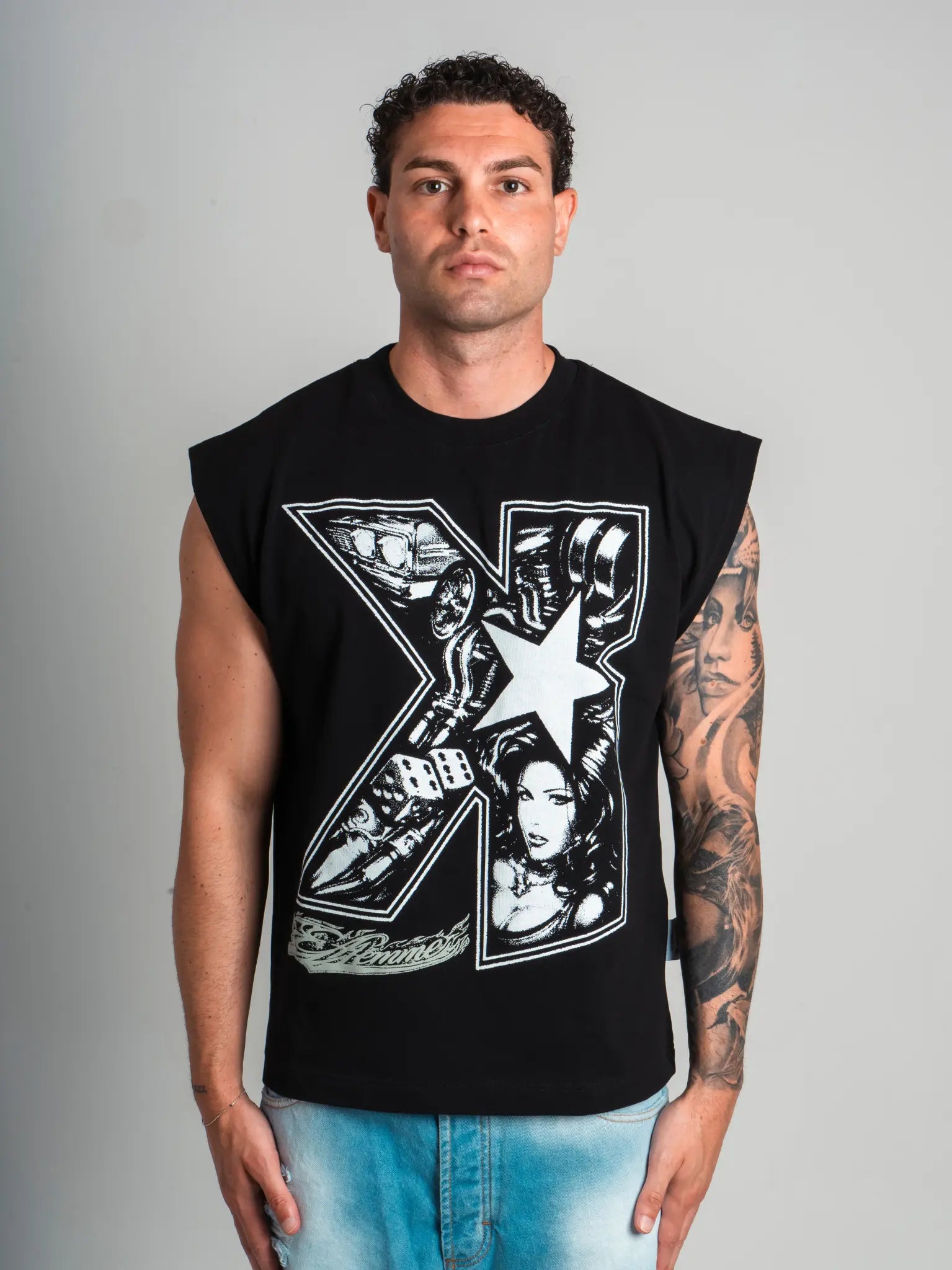 TANK K BLACK