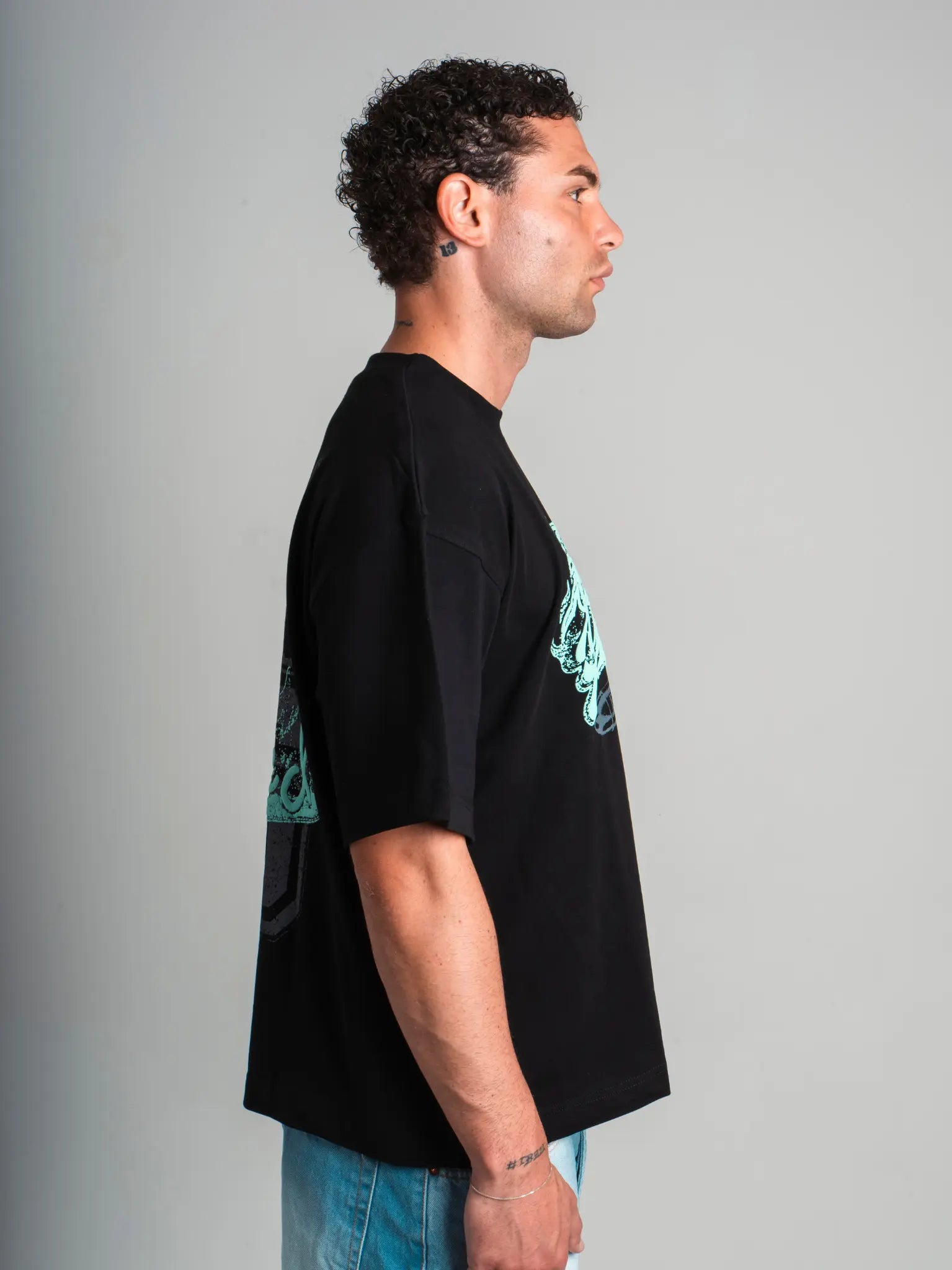 TEE OPPS BLACK