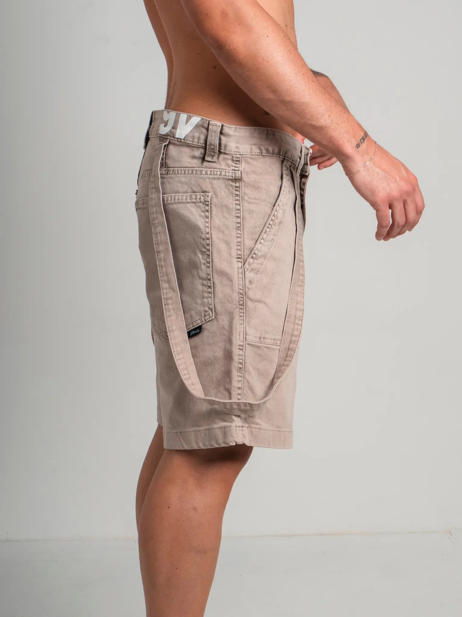Short Reven Cream