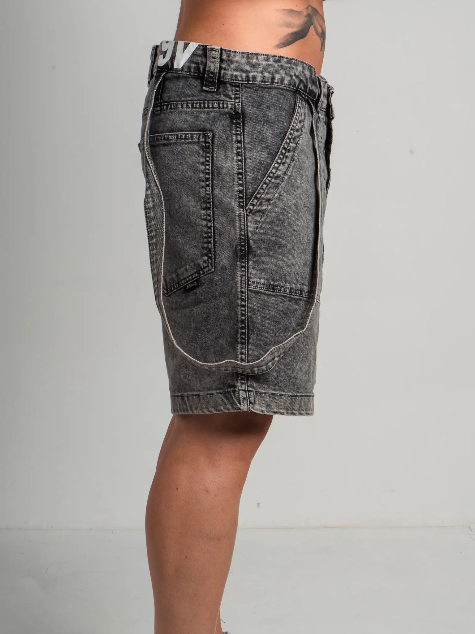 Short Reven Grey