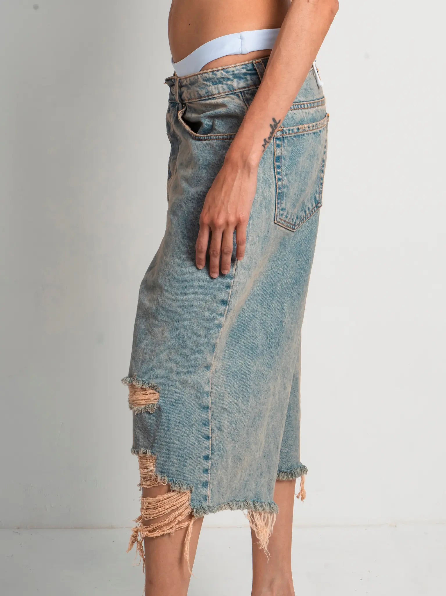 DENIM SHORT RUBBER