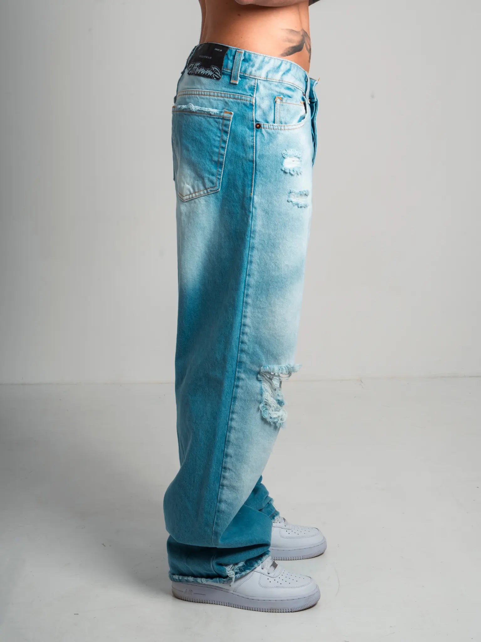 DENIM BAGGY BROKEN