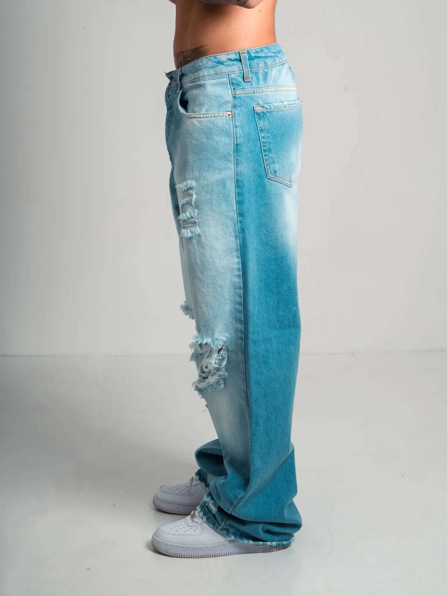 DENIM BAGGY BROKEN