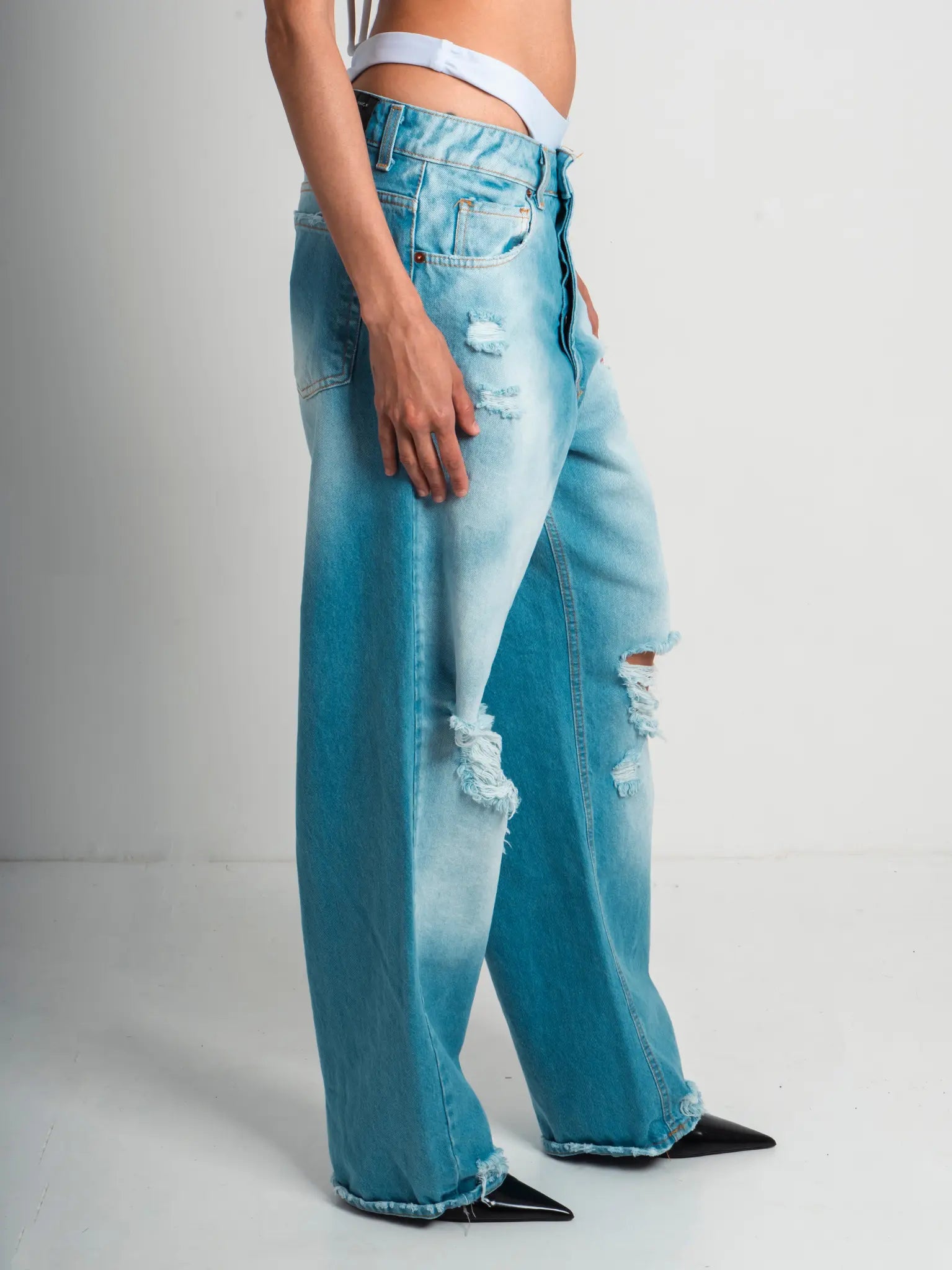 DENIM BAGGY BROKEN