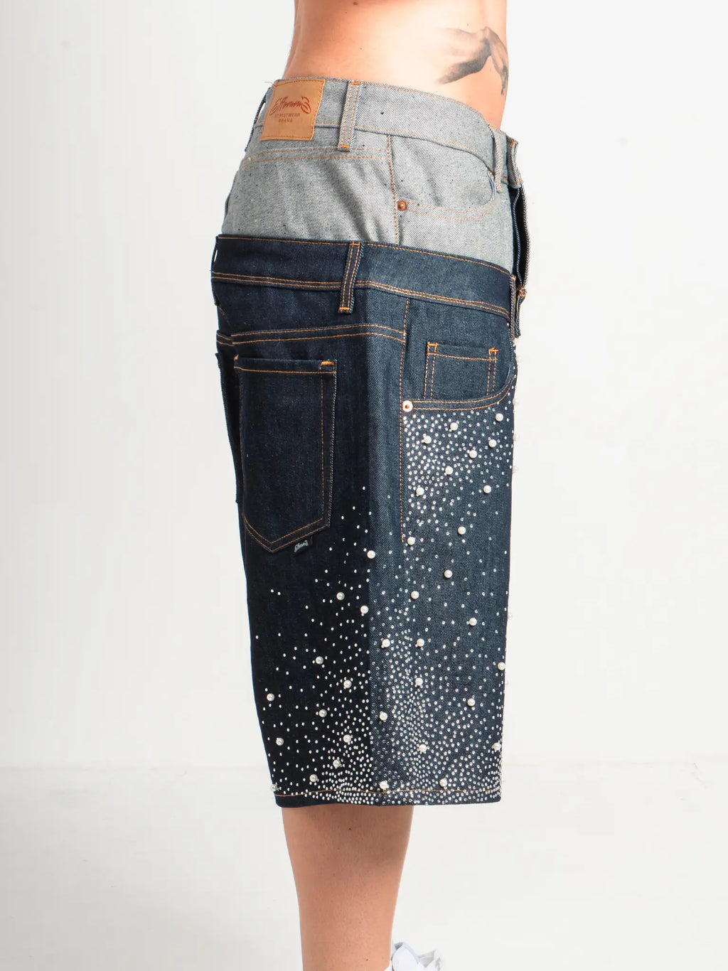 DENIM SHORT BELT PEARLED