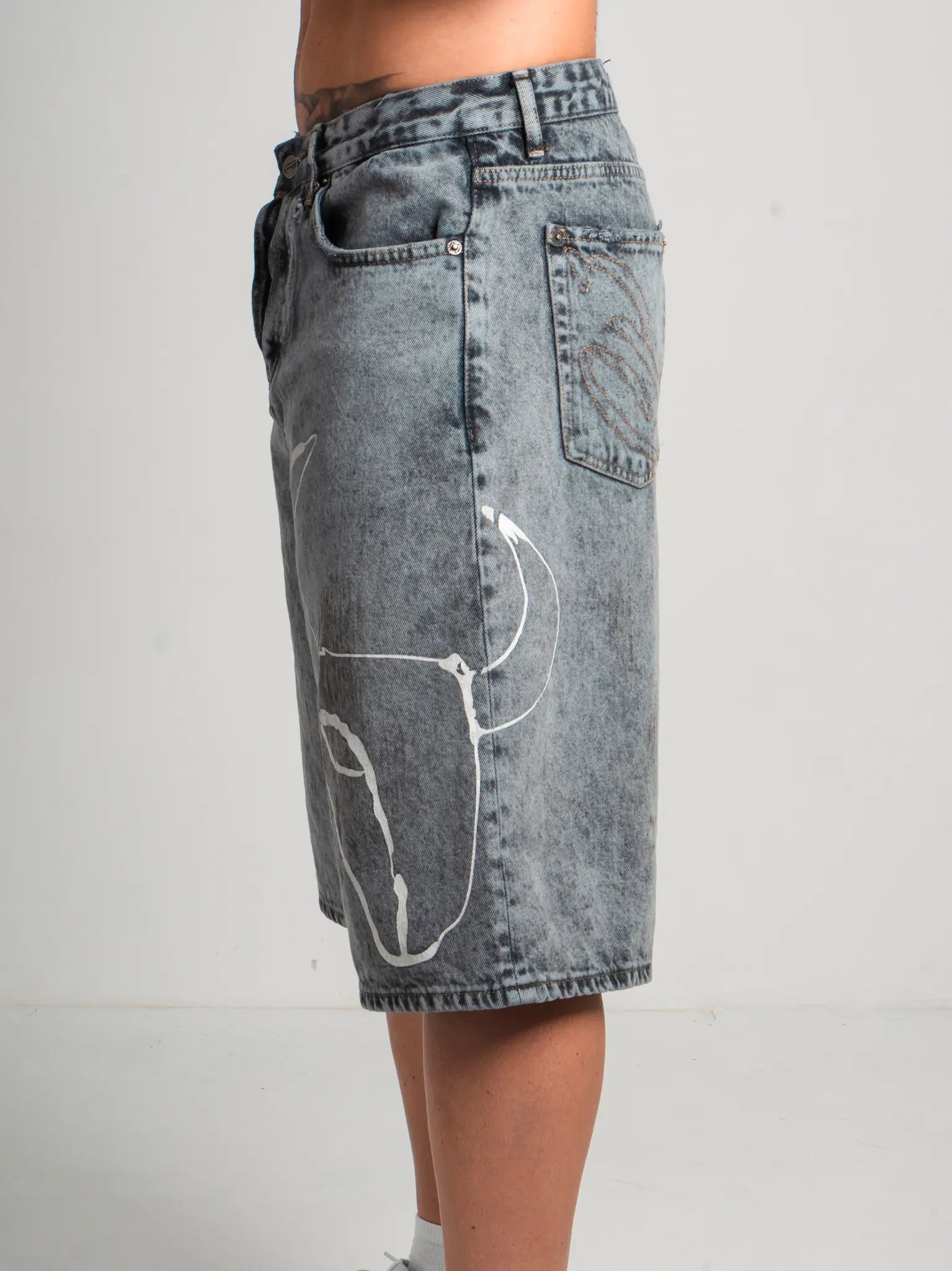 DENIM SHORT DARK GOAT