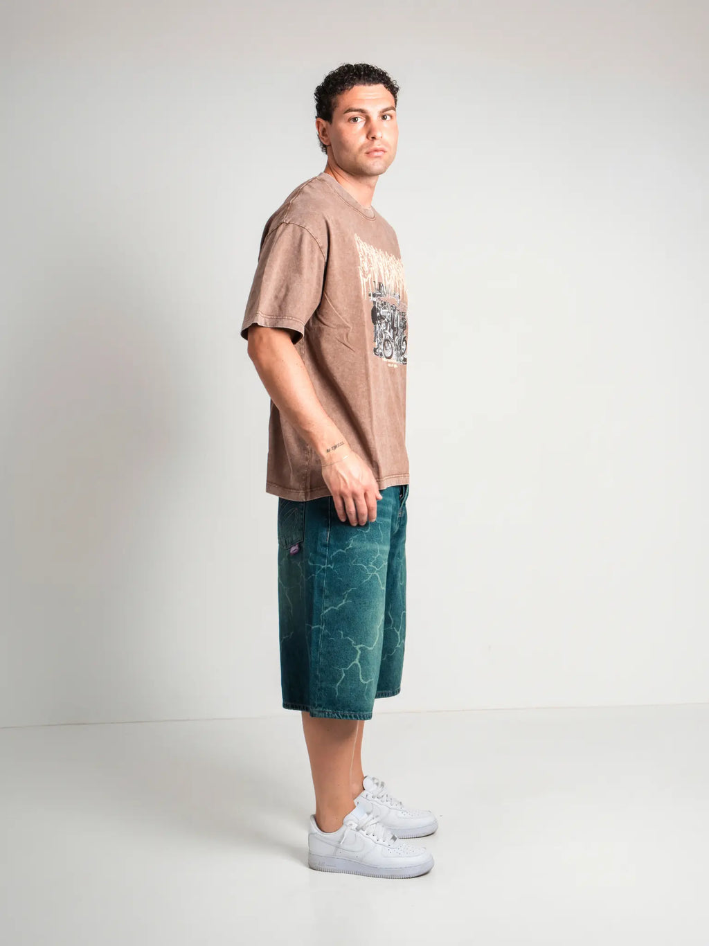 Tee Crowd Brown