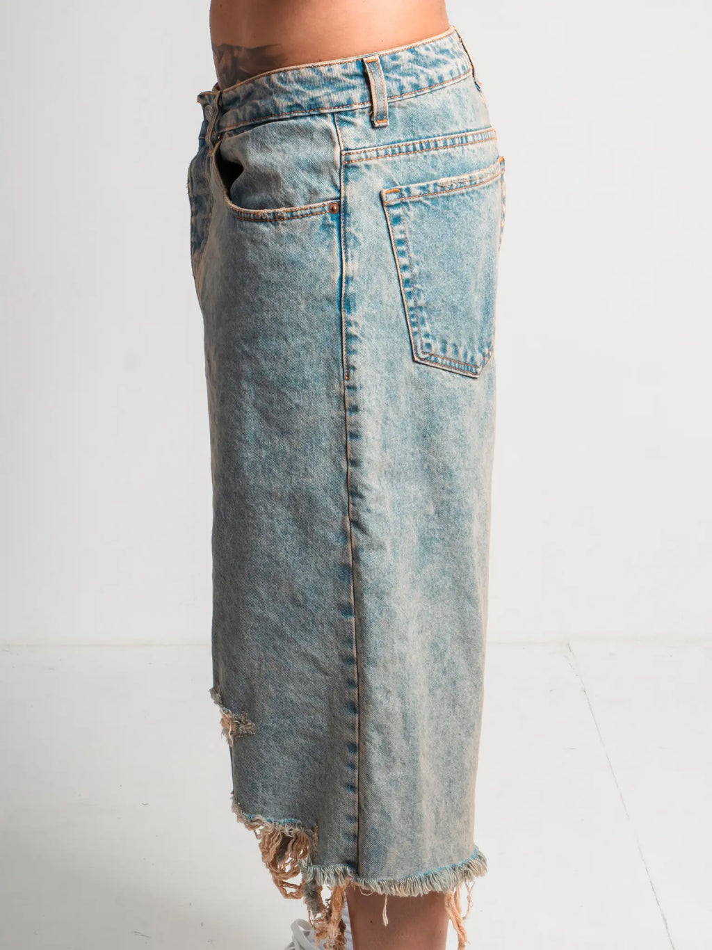 DENIM SHORT RUBBER