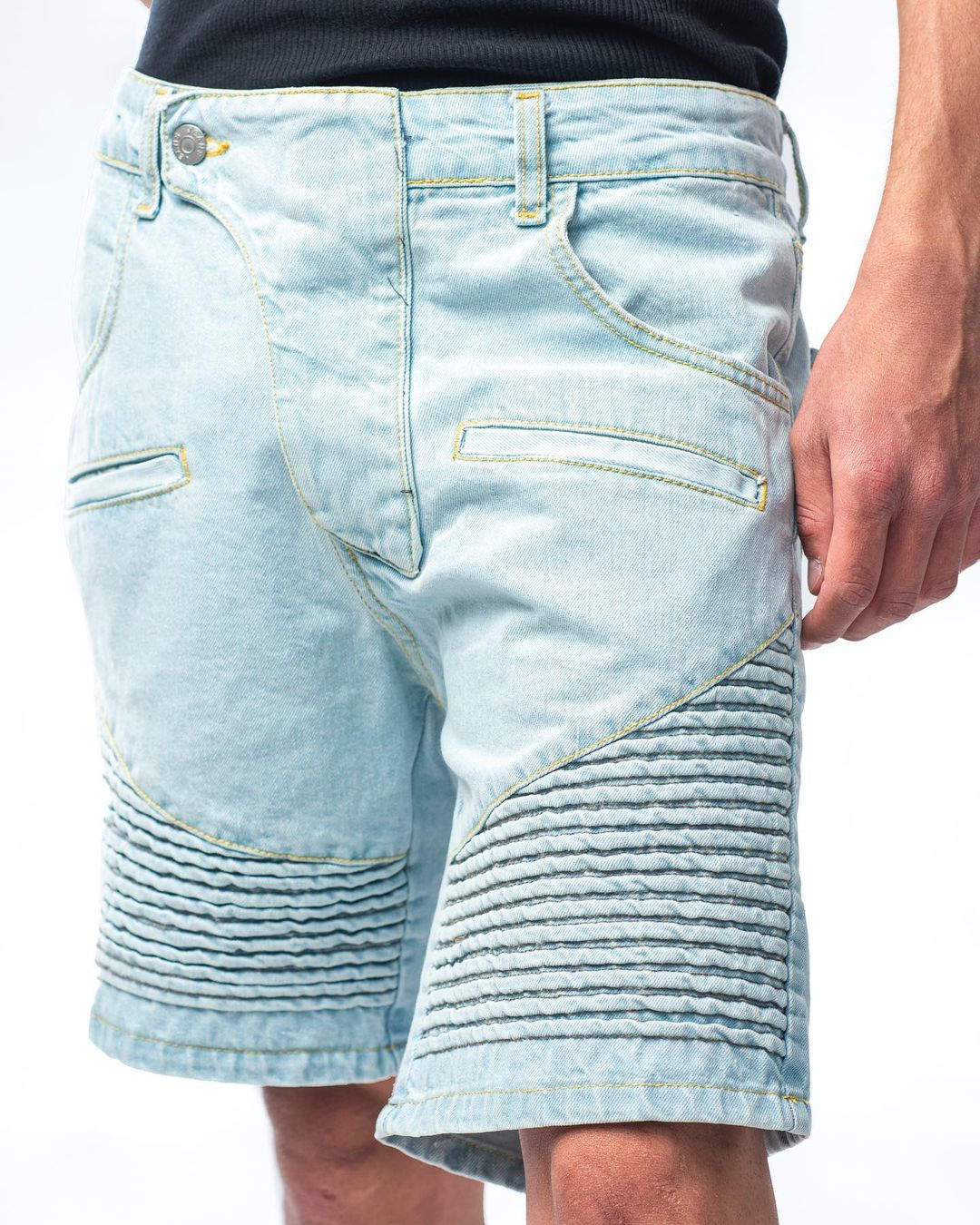Bermuda in denim chiaro biker Effemme Exclusive Lab