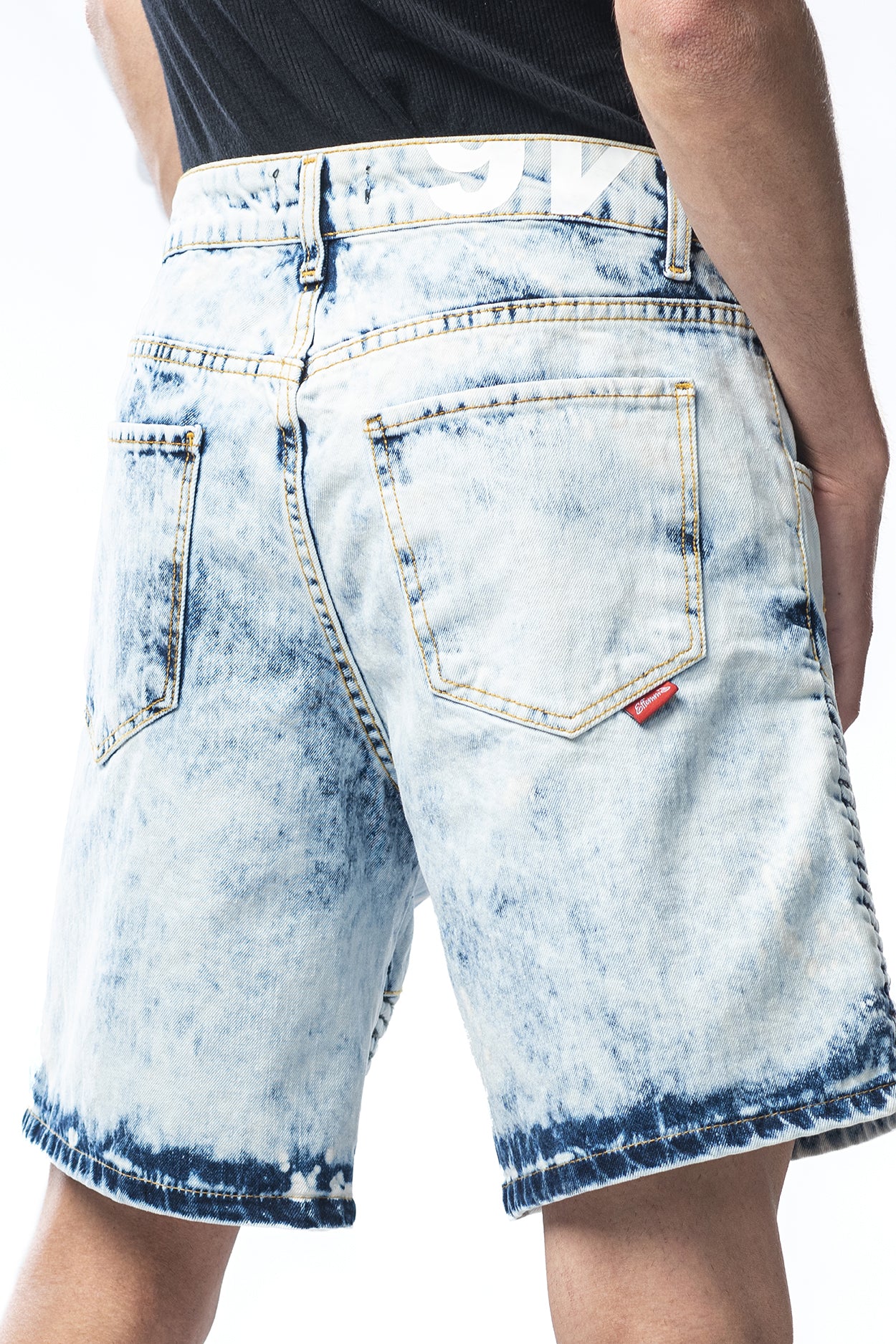 Bermudas biker vaqueras con lavado jaspeado Lab exclusivas de Effemme